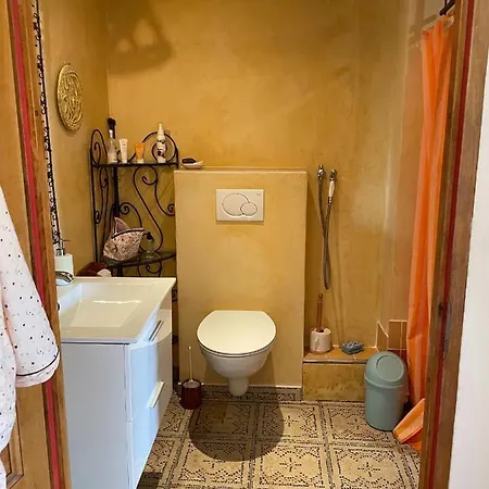 Дом отдыха L'Etoile De Jor Eco-Lodge, A Ground Floor Ecologically Renovated Home With Pool And View