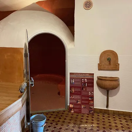 Дом отдыха L'Etoile De Jor Eco-Lodge, A Ground Floor Ecologically Renovated Home With Pool And View *