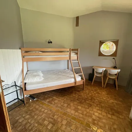 Дом отдыха L'Etoile De Jor Eco-Lodge, A Ground Floor Ecologically Renovated Home With Pool And View